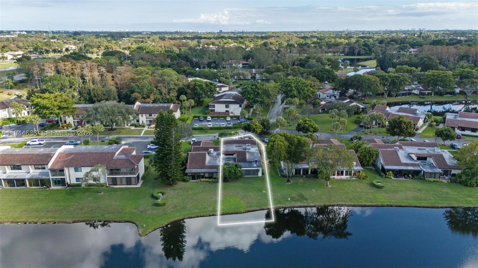 GLADES OF BOCA LAGO CONDO - Residential