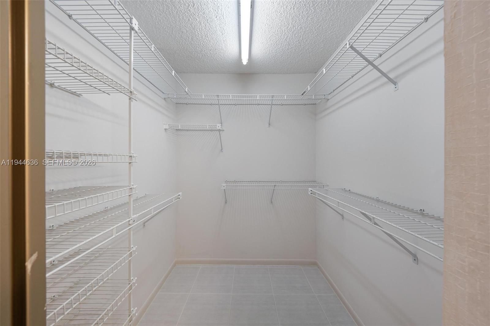 GLADES OF BOCA LAGO CONDO - Residential