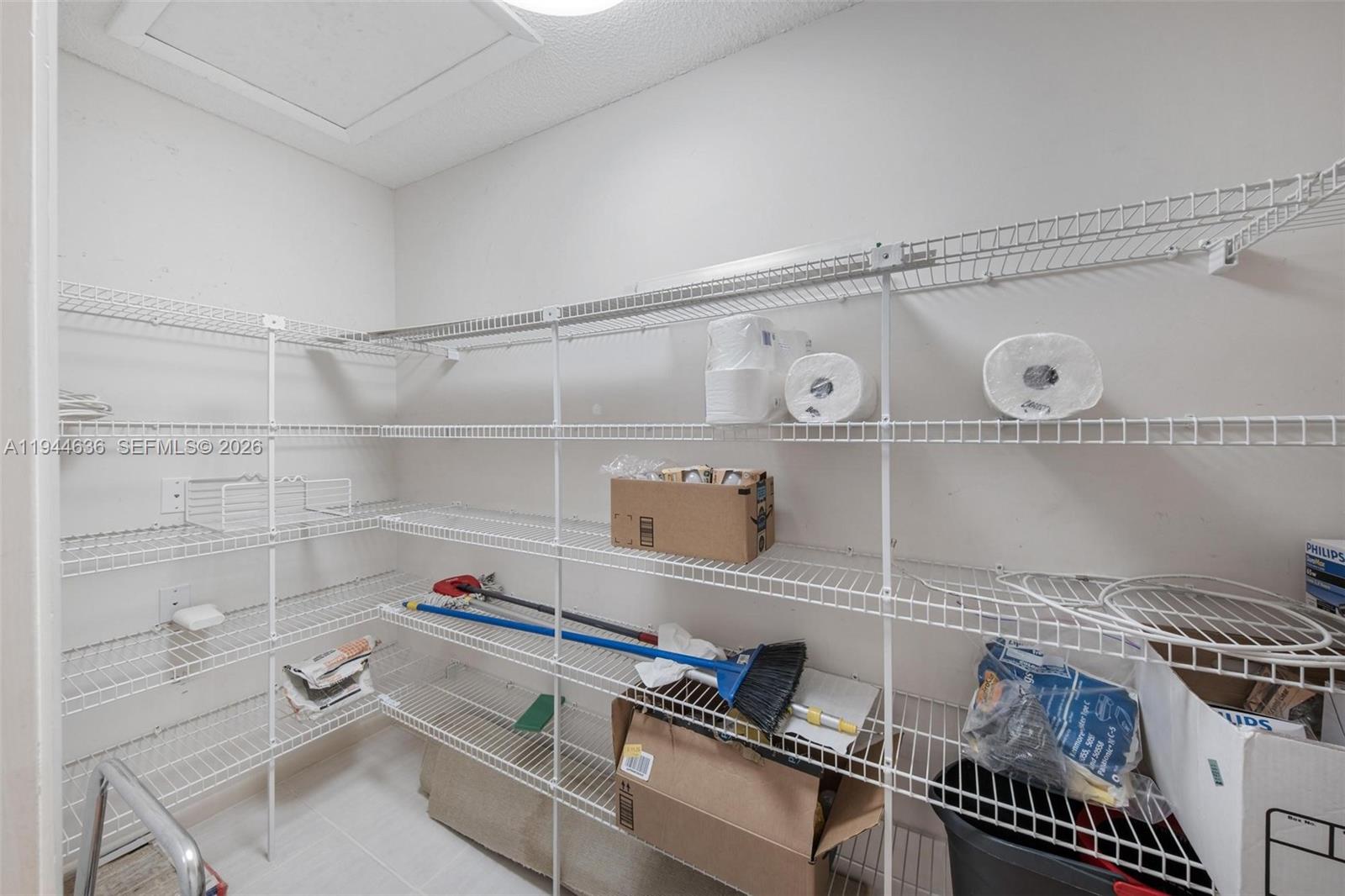 GLADES OF BOCA LAGO CONDO - Residential