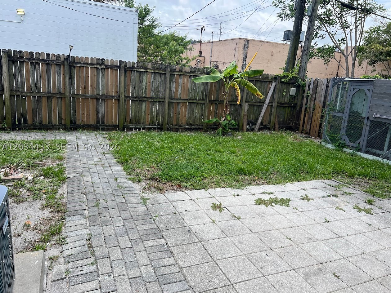 HOLLYWOOD BEACH HEIGHTS S - Residential Lease