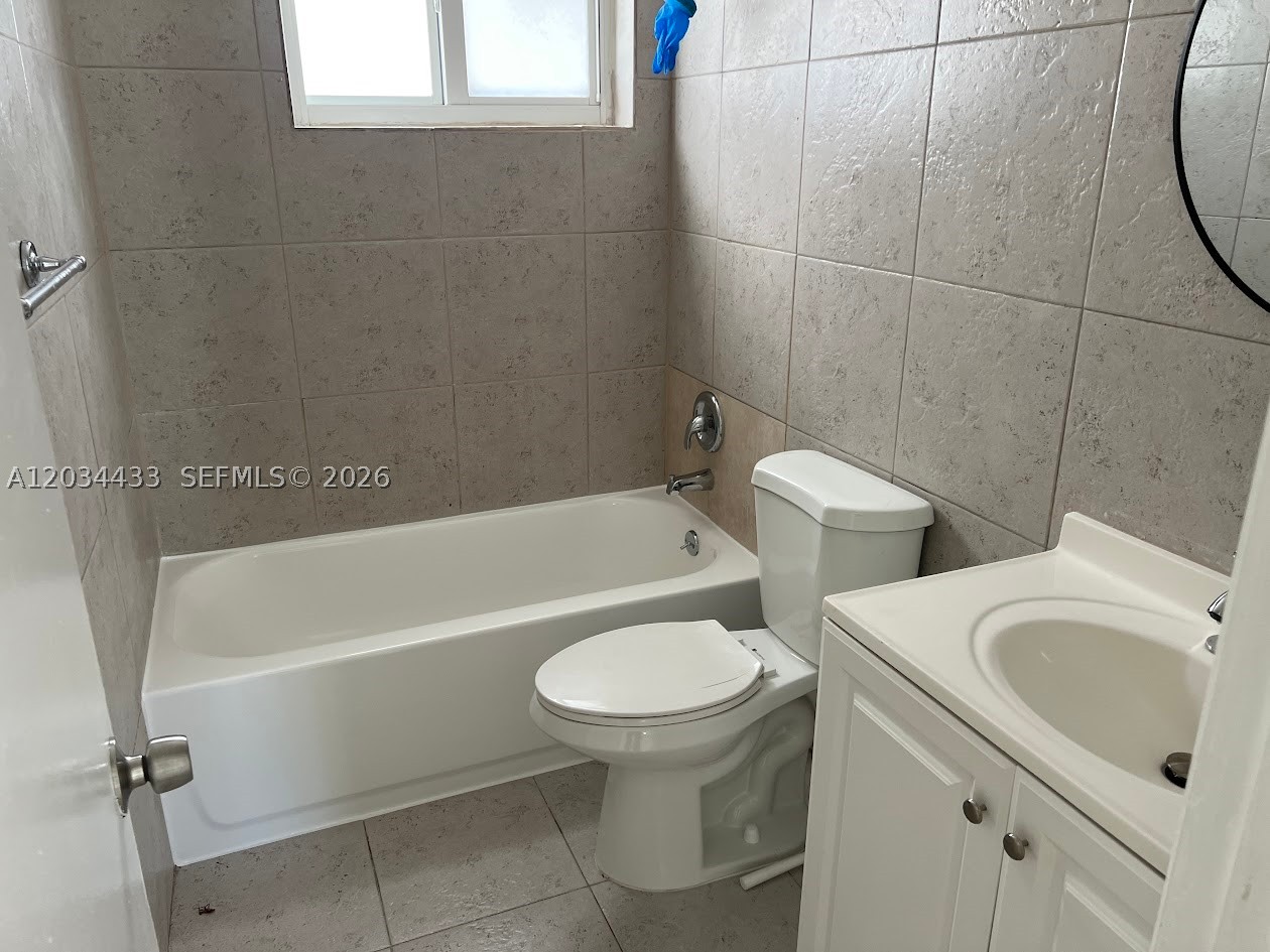 HOLLYWOOD BEACH HEIGHTS S - Residential Lease