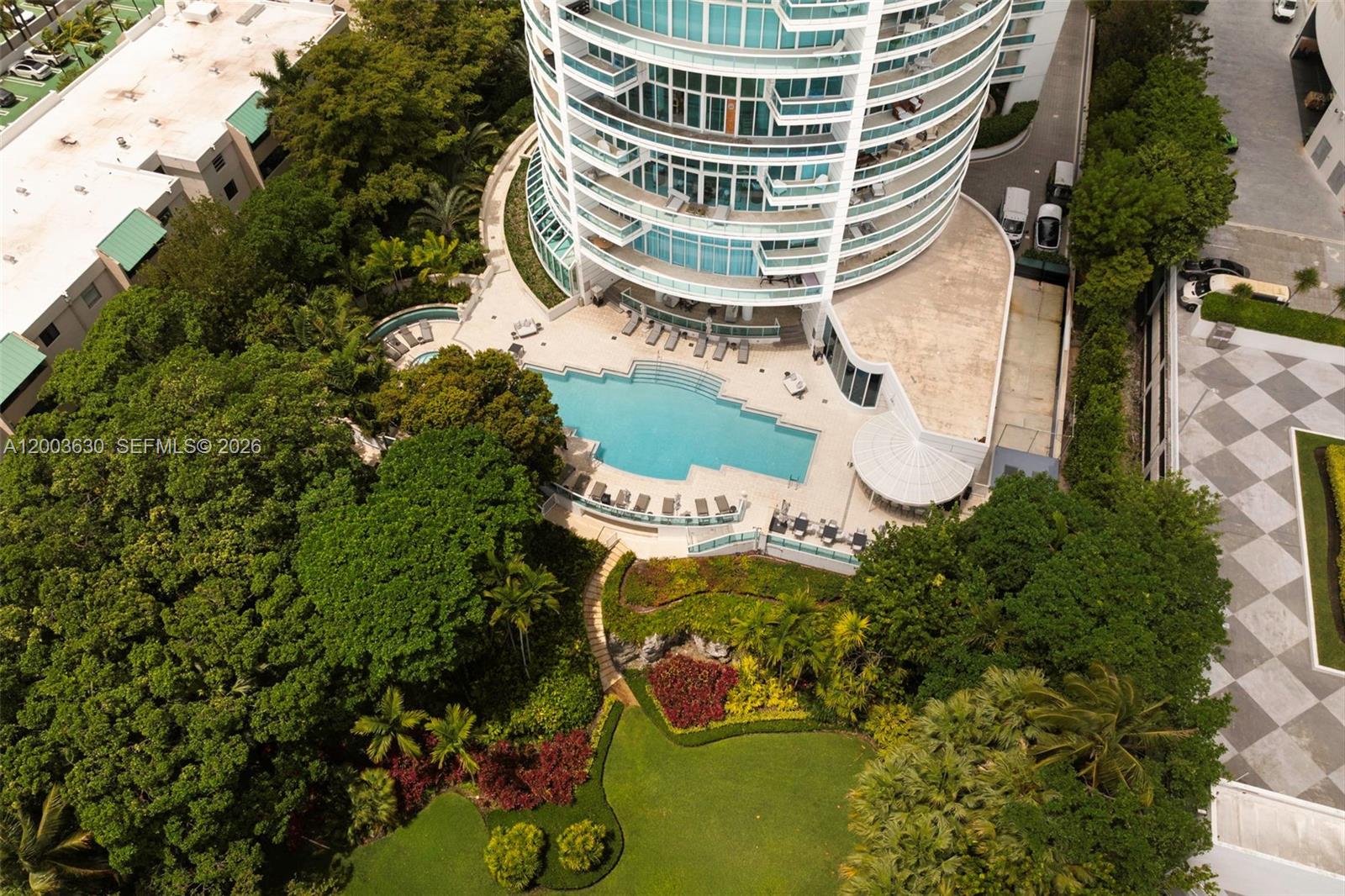 BRISTOL TOWER CONDO - Residential