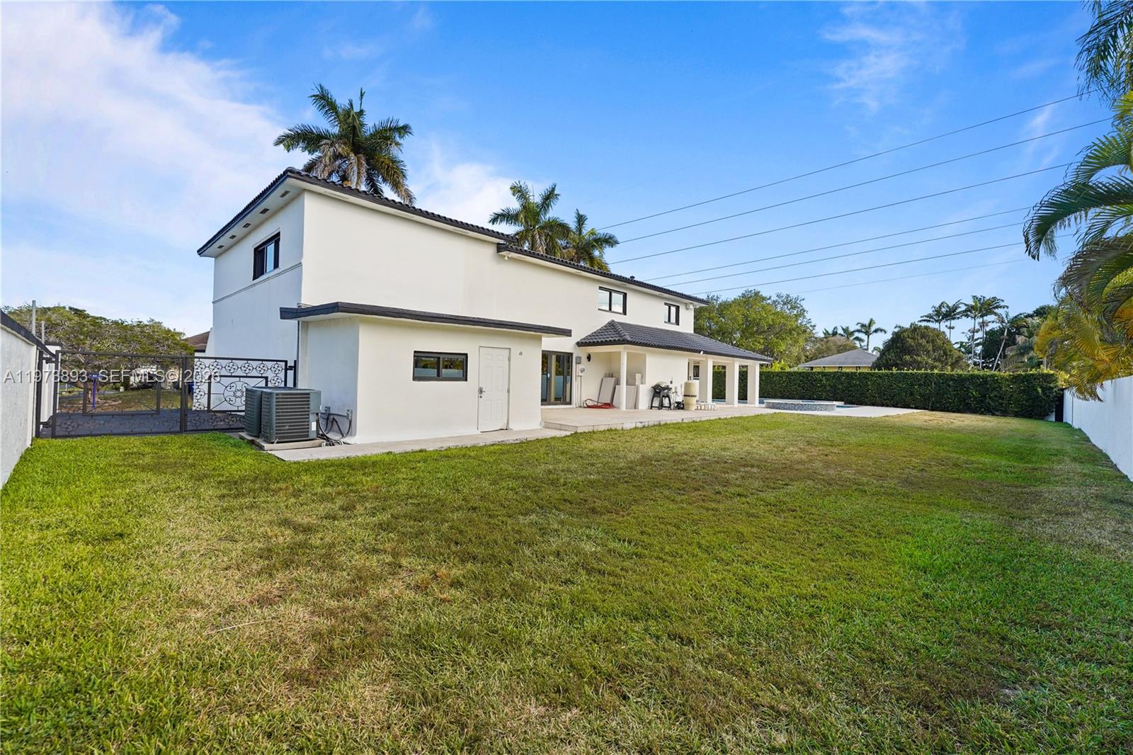OLD CUTLER SHORES - Residential