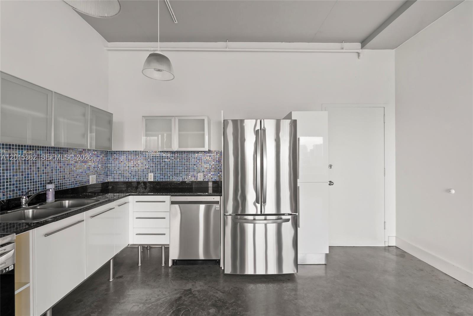 NEO CONDO - Residential