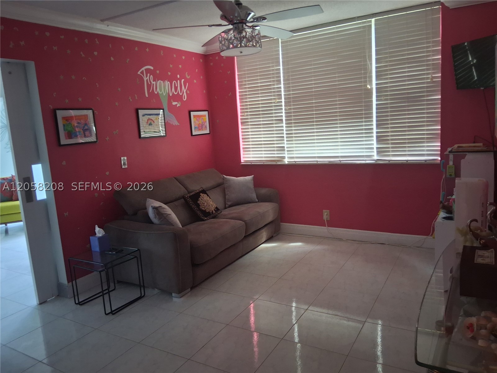 HILLCREST NO 21 CONDO - Residential