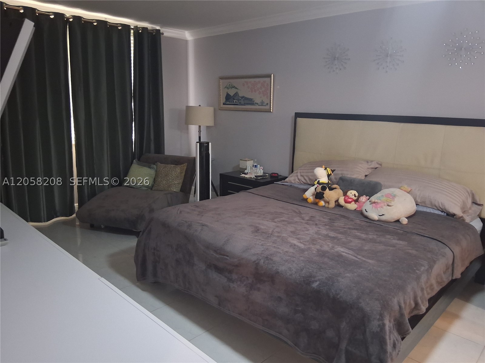 HILLCREST NO 21 CONDO - Residential
