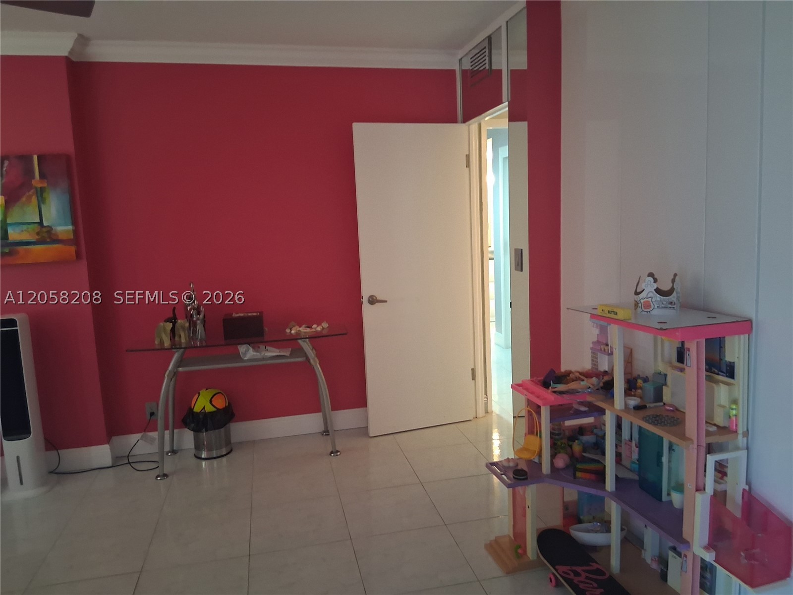 HILLCREST NO 21 CONDO - Residential