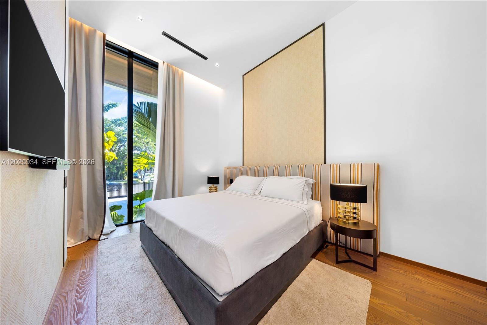 RIVO ALTO AMD - Residential Lease