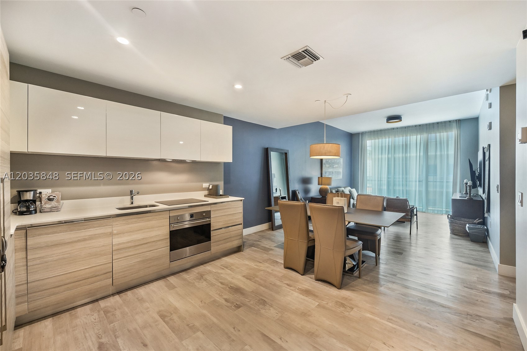 COSTA HOLLYWOOD CONDO - Residential