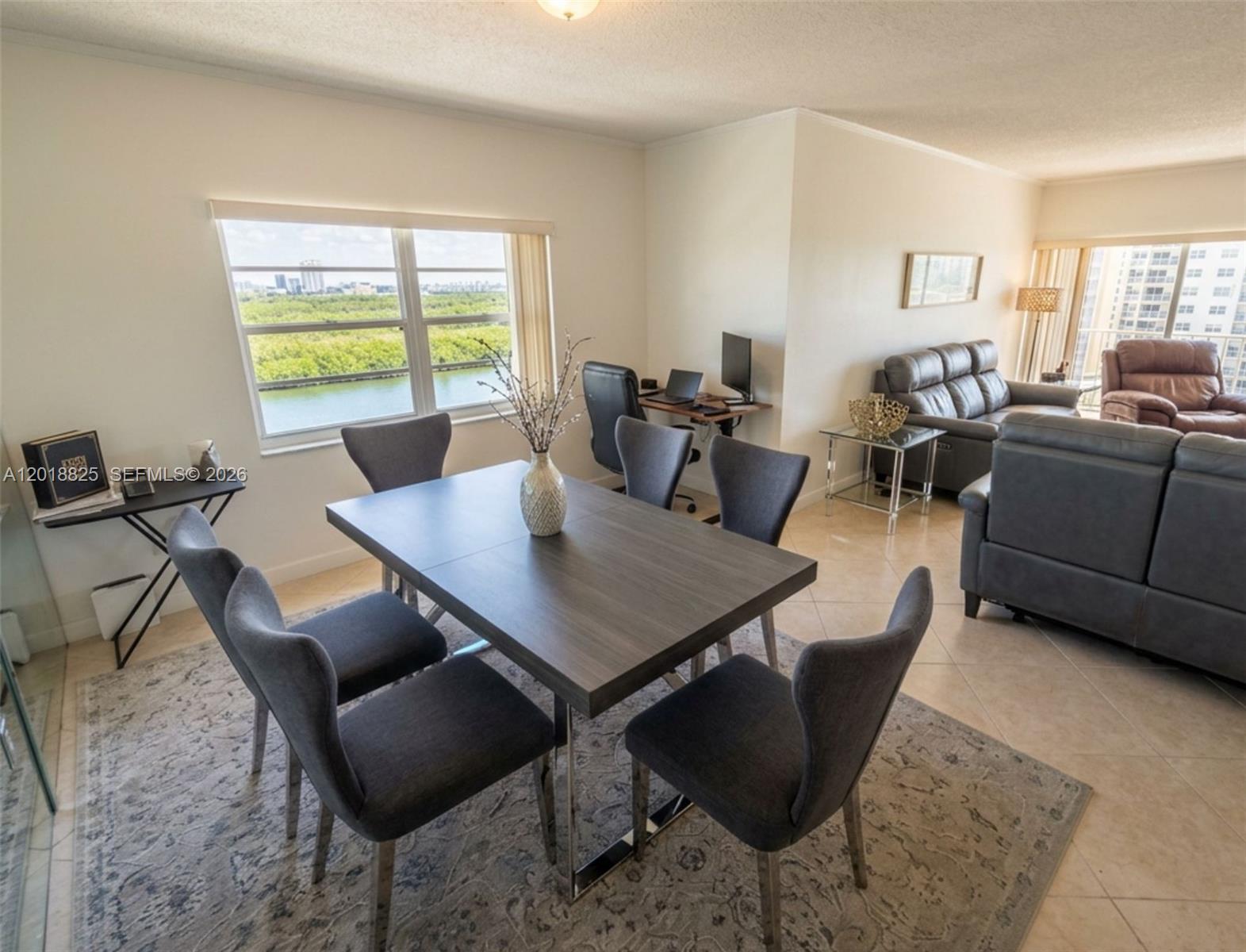 ARLEN HOUSE WEST CONDO - Residential