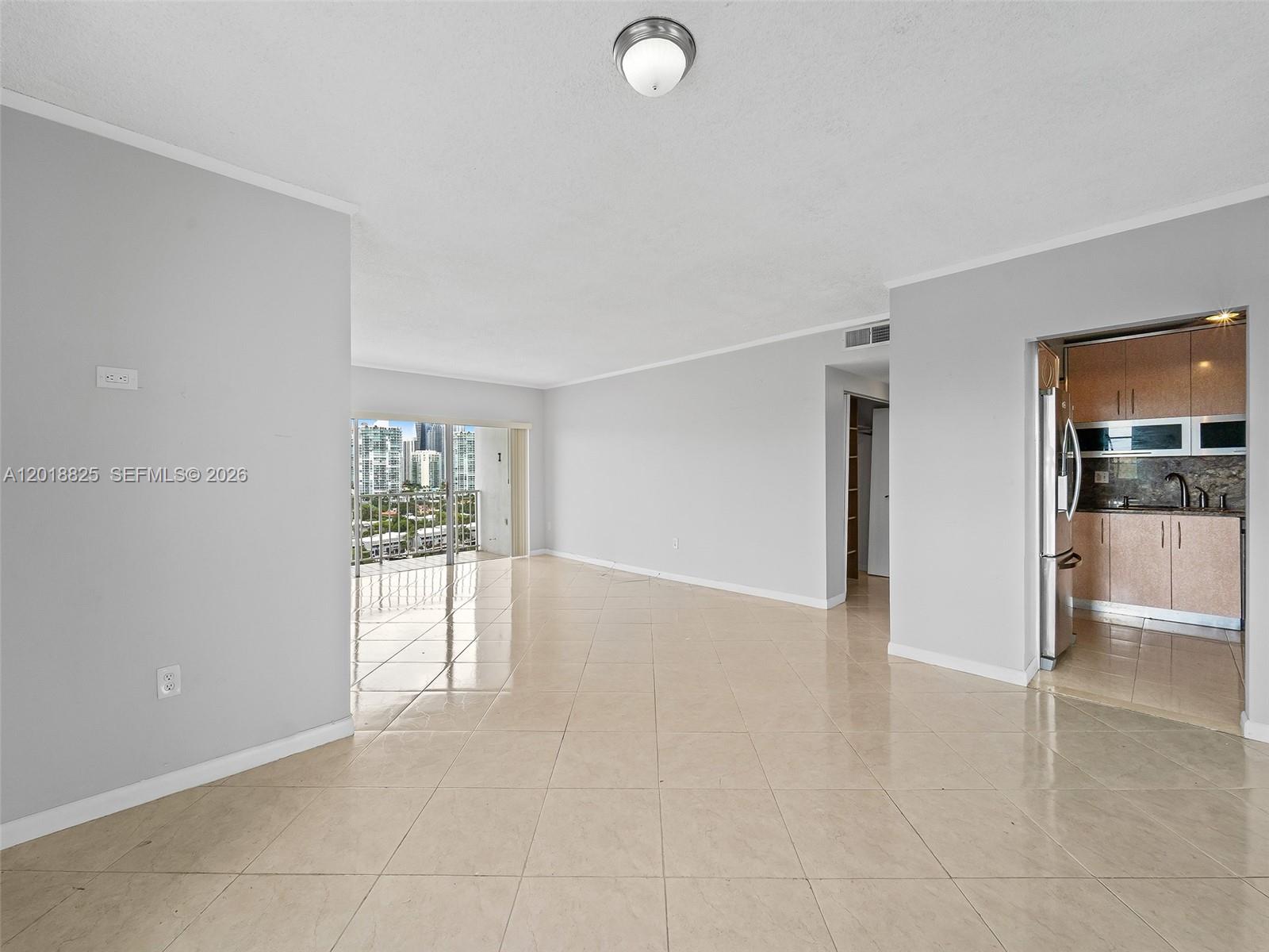 ARLEN HOUSE WEST CONDO - Residential