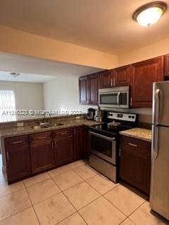 TOWN PARK PLAZA NORTH CON - Residential