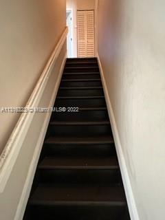TOWN PARK PLAZA NORTH CON - Residential