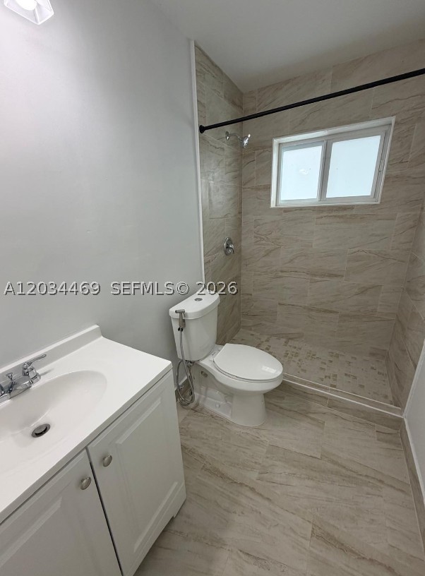 SO MIAMI HEIGHTS ADDN J - Residential Lease