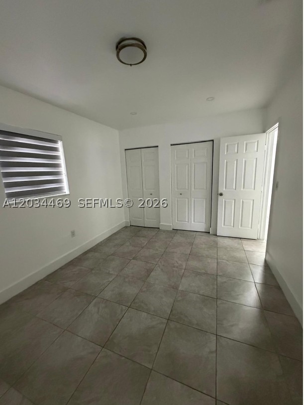 SO MIAMI HEIGHTS ADDN J - Residential Lease