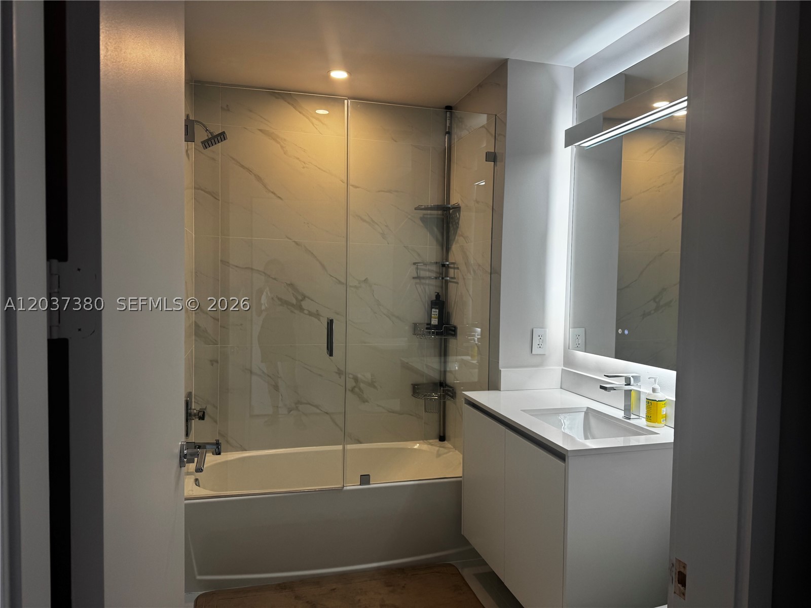 ARIA RESERVE - Residential