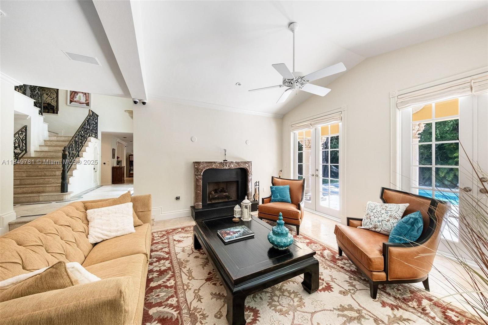 FAIRCHILD OAKS - Residential