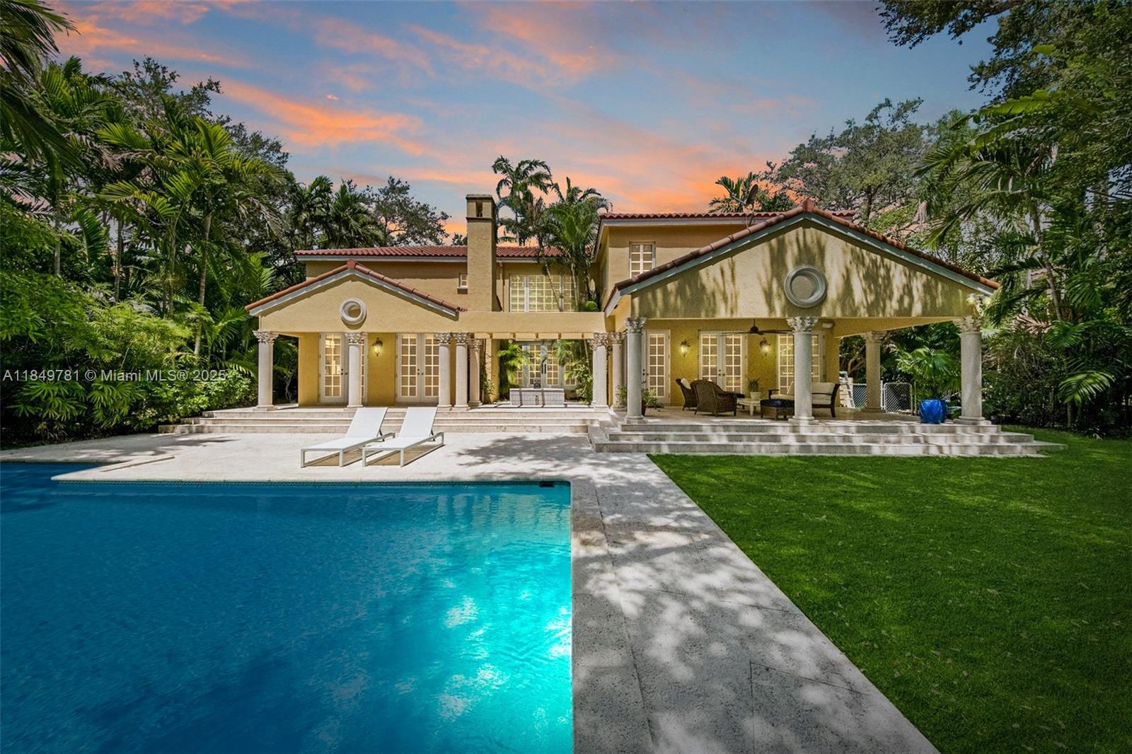 FAIRCHILD OAKS - Residential