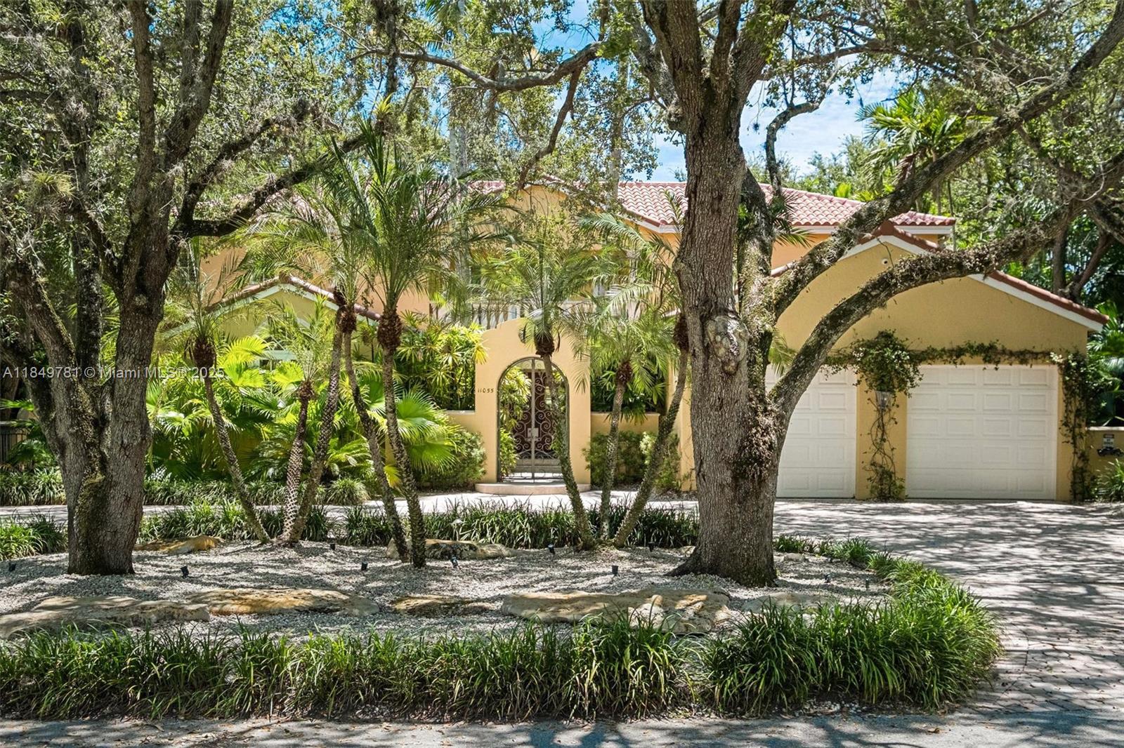 FAIRCHILD OAKS - Residential