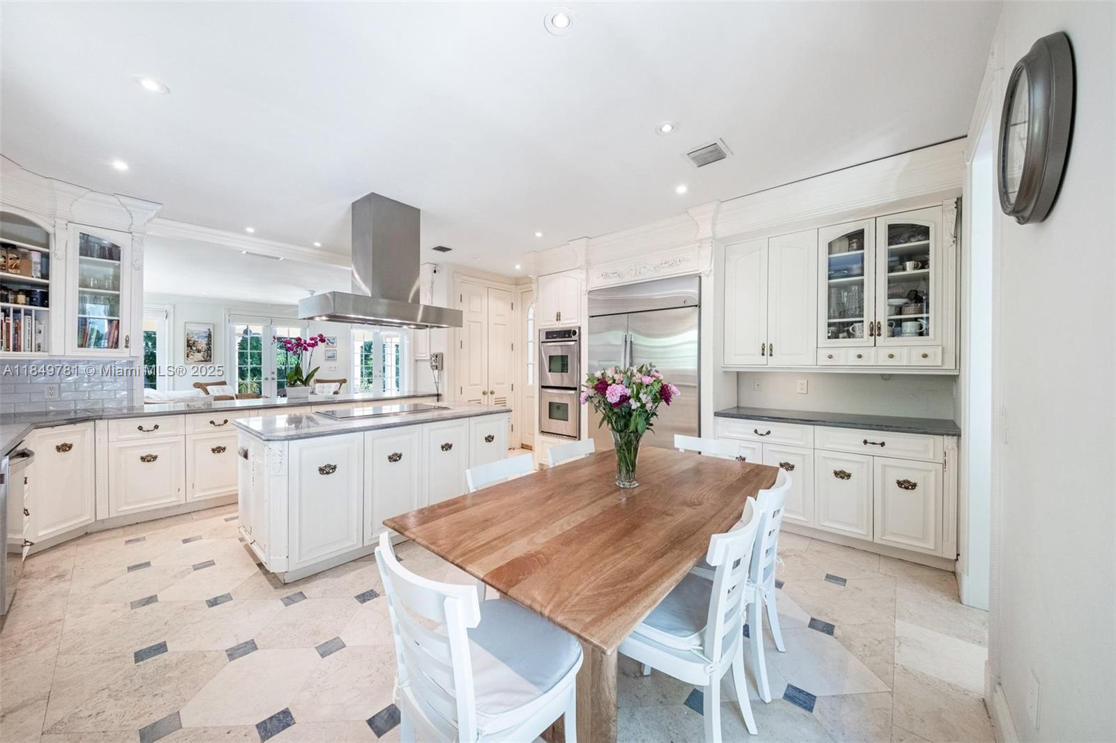 FAIRCHILD OAKS - Residential
