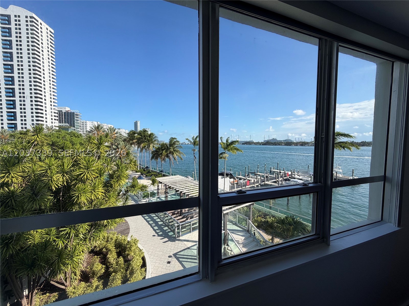 FLAMINGO SOUTH BEACH I CO - Residential Lease