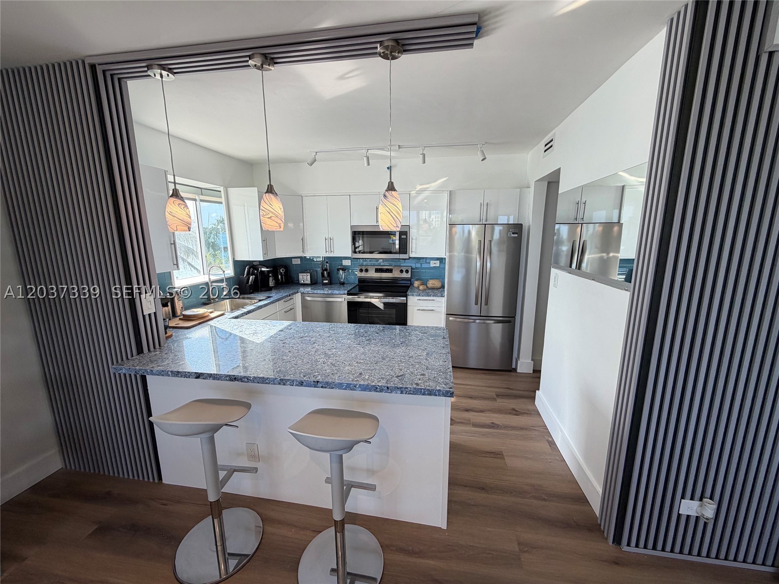 FLAMINGO SOUTH BEACH I CO - Residential Lease