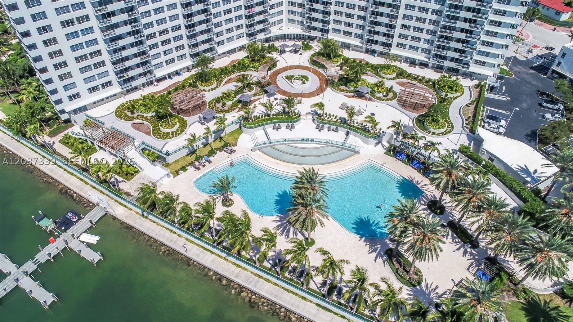 FLAMINGO SOUTH BEACH I CO - Residential Lease