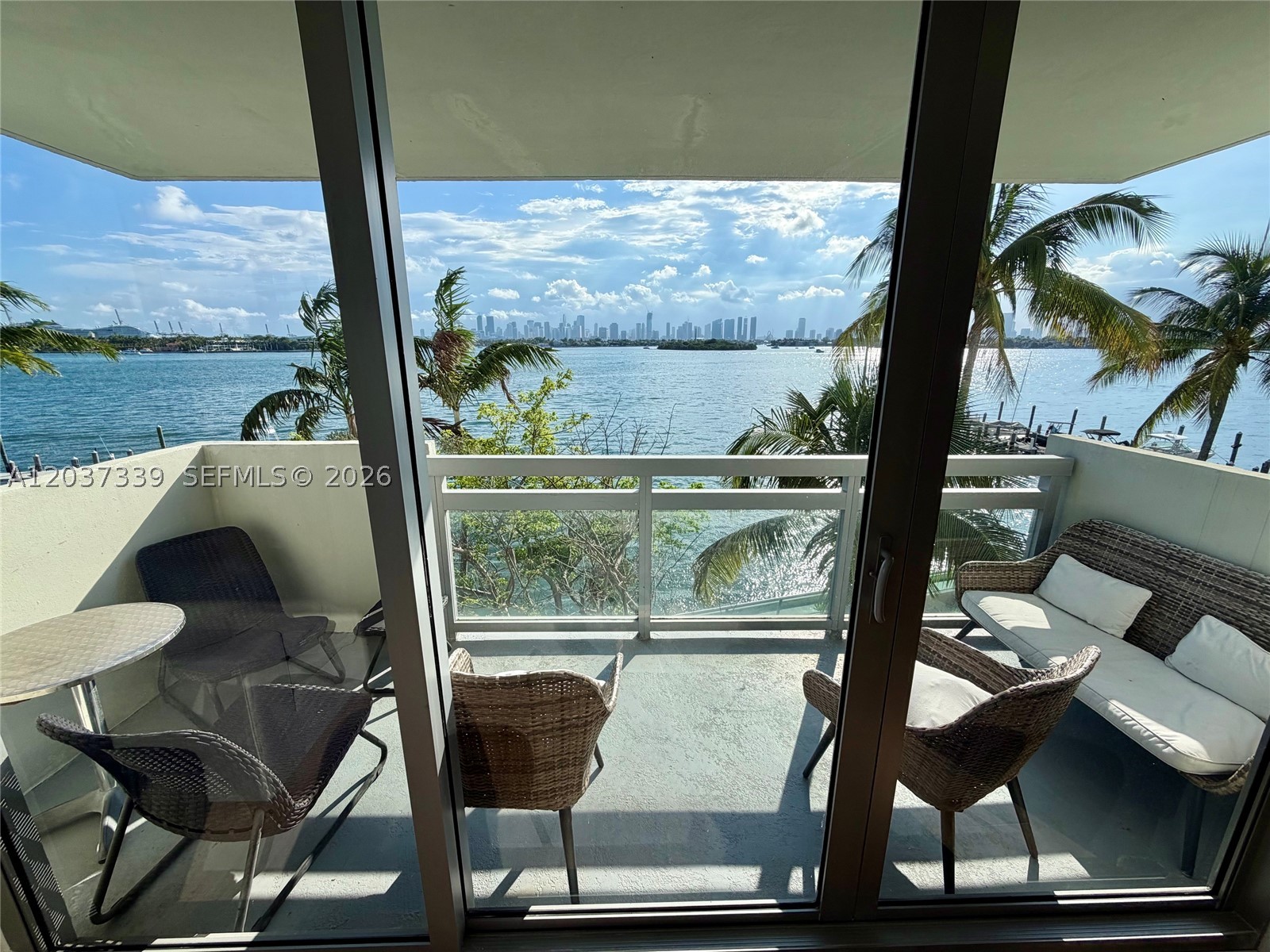 FLAMINGO SOUTH BEACH I CO - Residential Lease