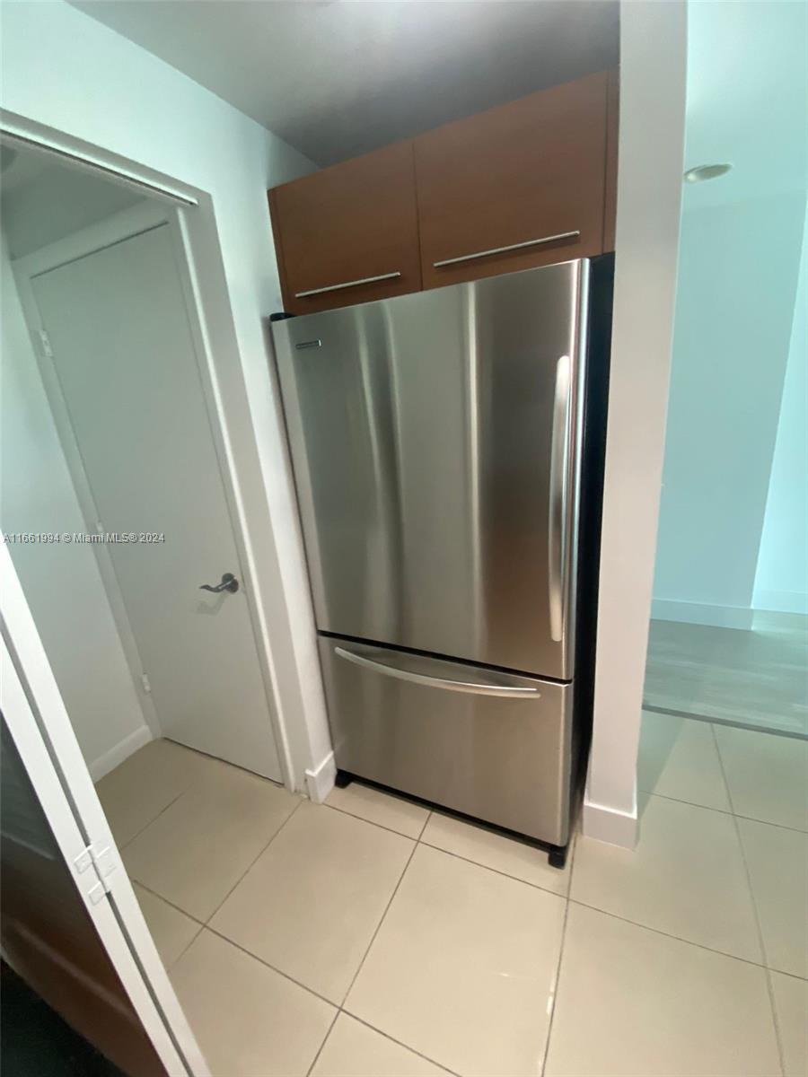 VIZCAYNE SOUTH CONDO - Residential Lease