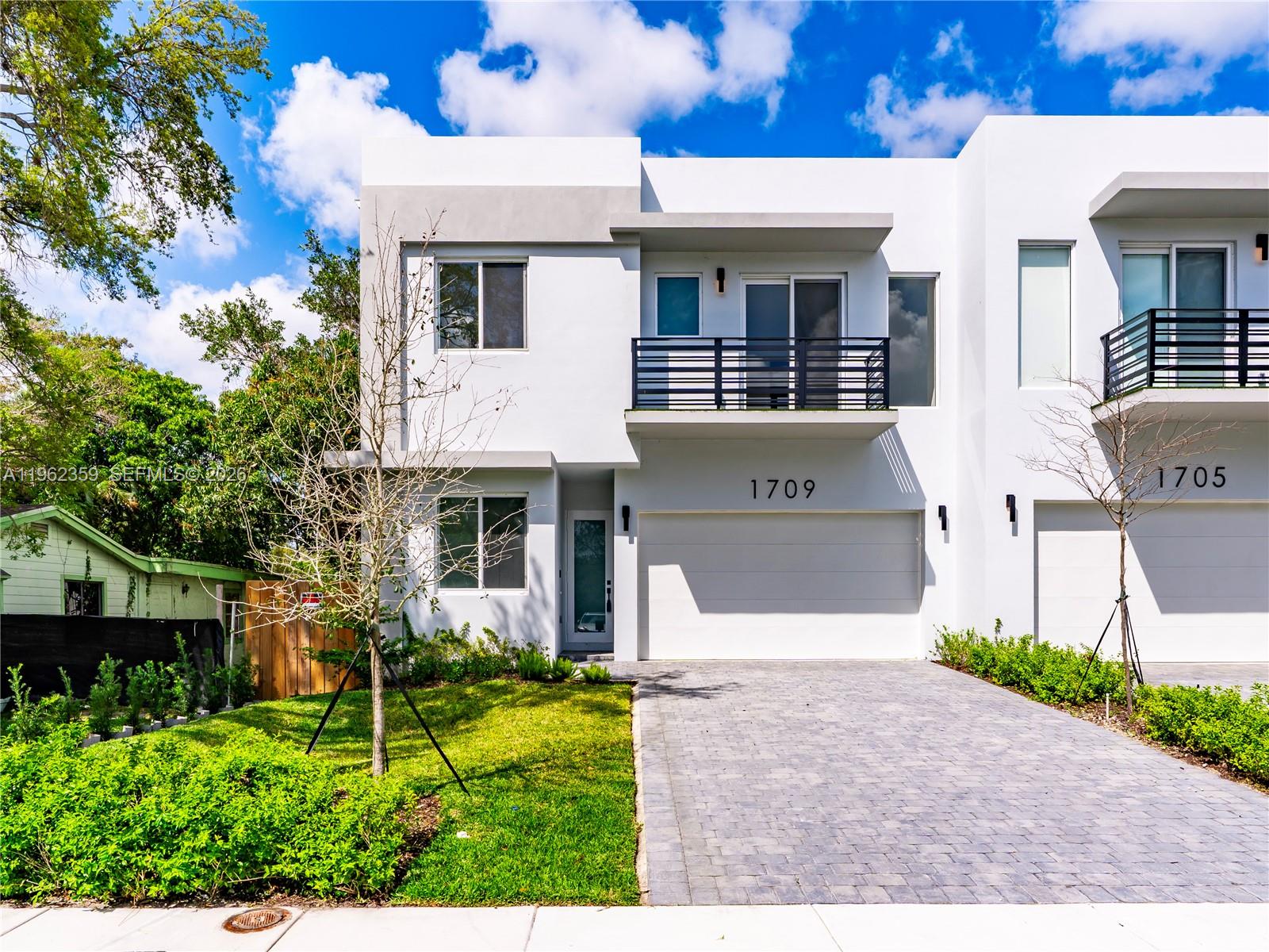 River Oak - Residential