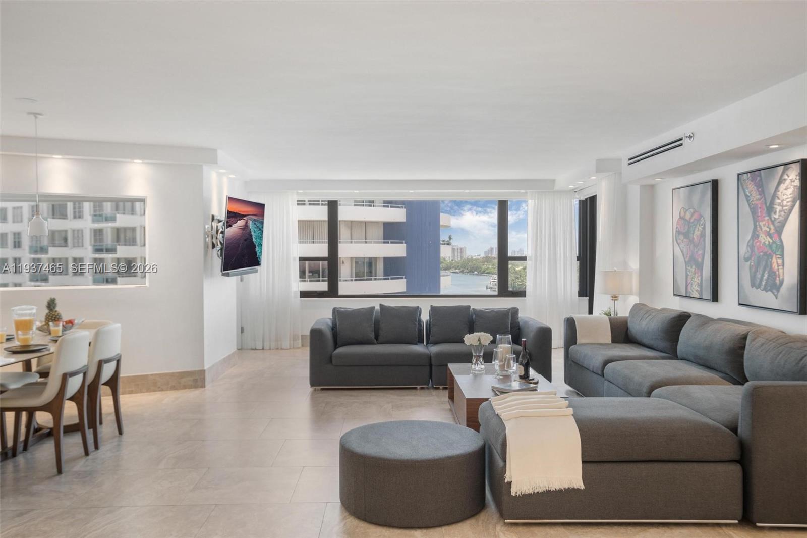 THE ALEXANDER CONDO - Residential