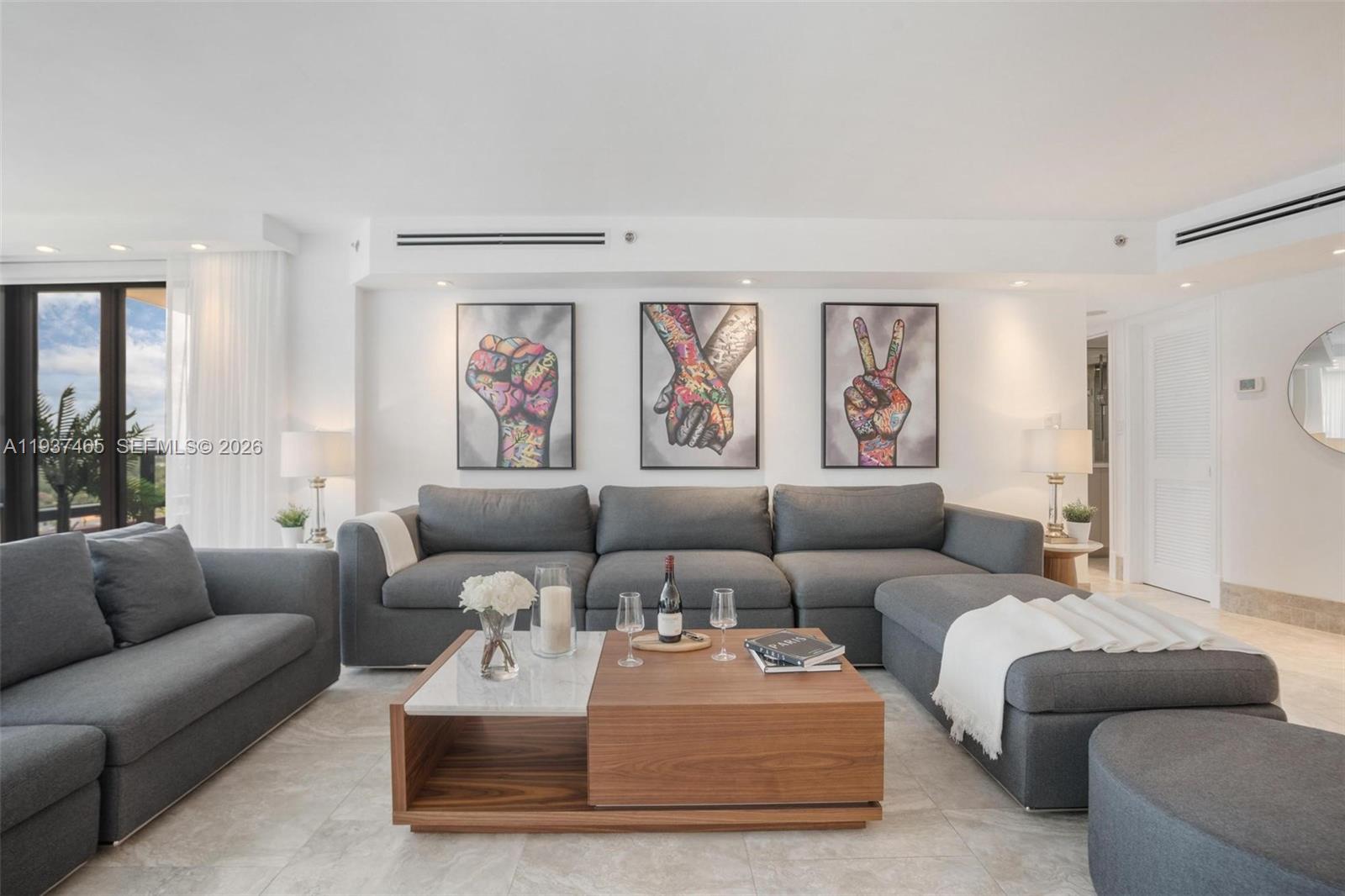 THE ALEXANDER CONDO - Residential