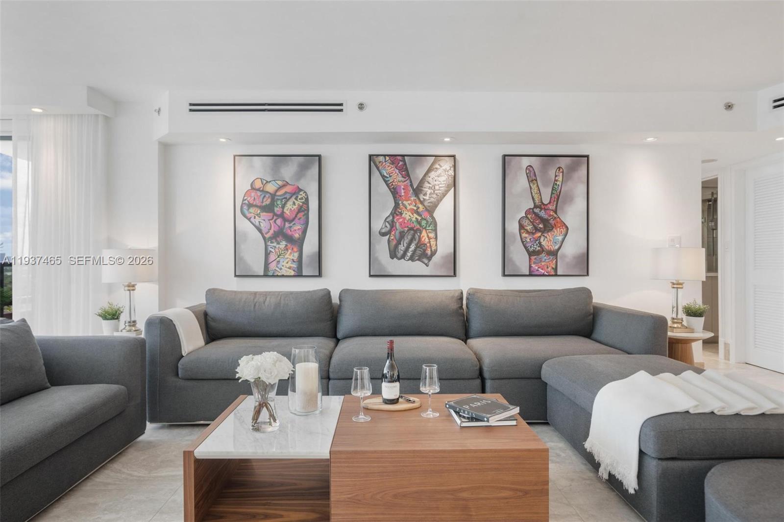 THE ALEXANDER CONDO - Residential