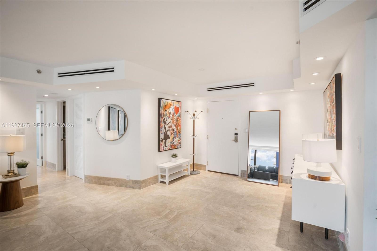 THE ALEXANDER CONDO - Residential
