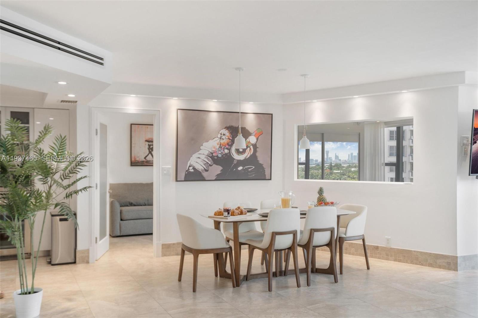 THE ALEXANDER CONDO - Residential
