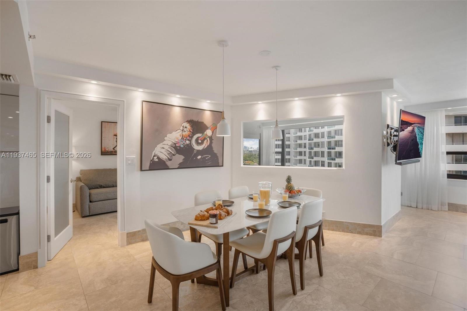 THE ALEXANDER CONDO - Residential