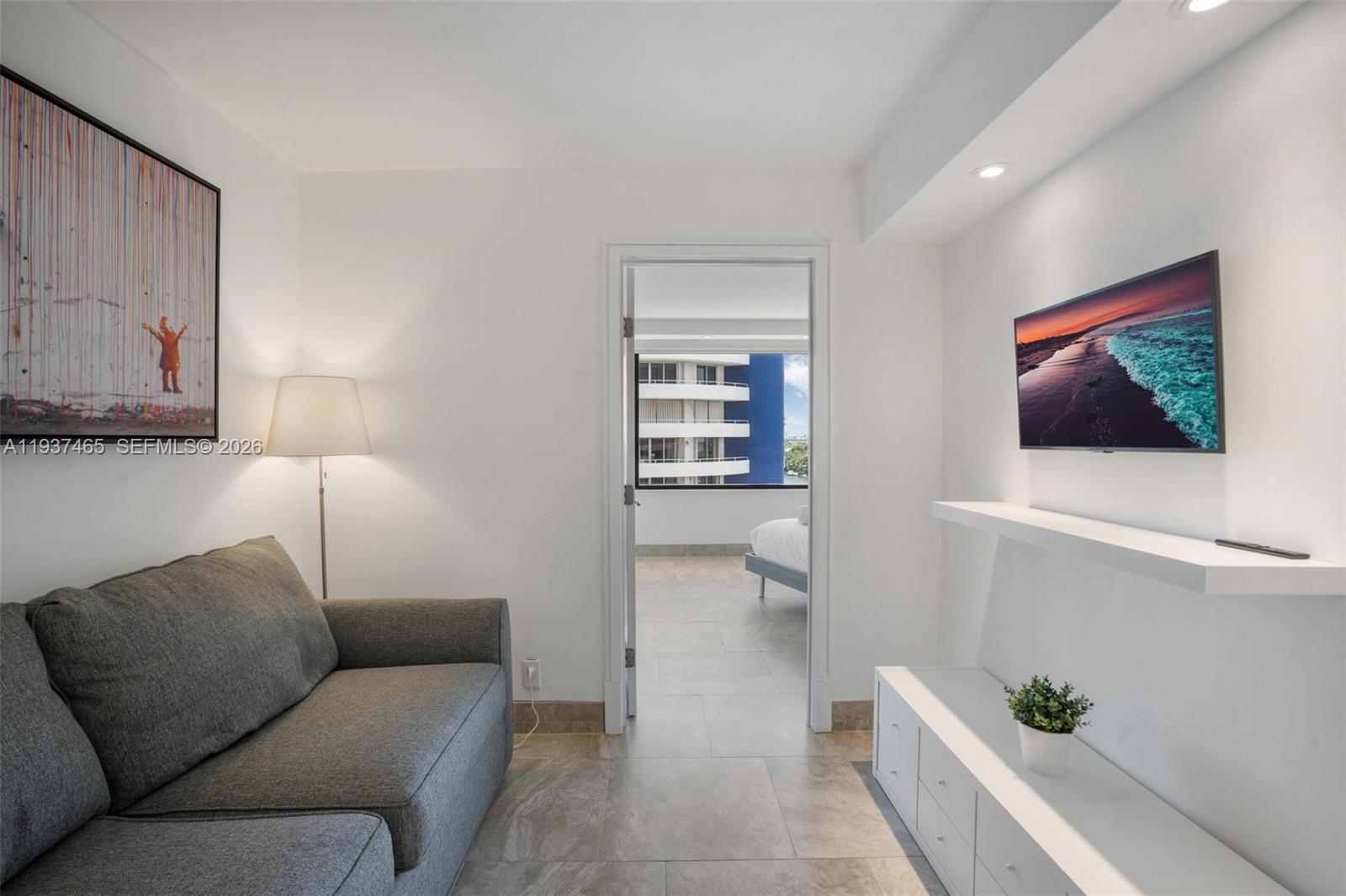 THE ALEXANDER CONDO - Residential