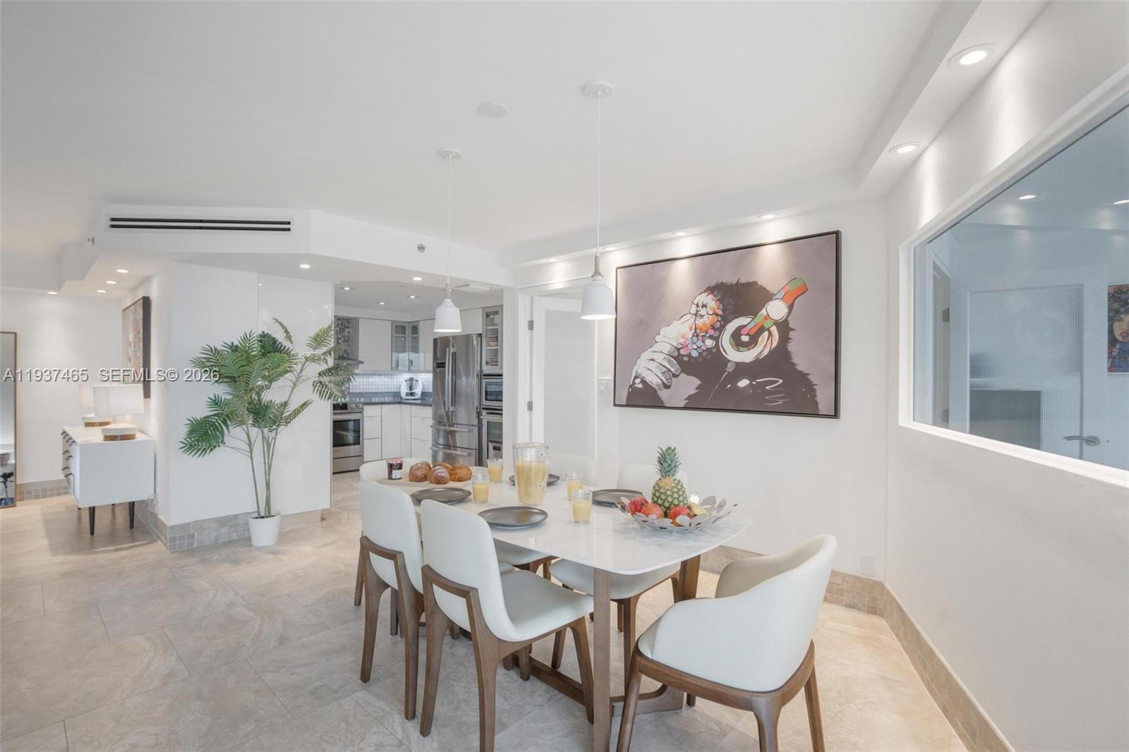 THE ALEXANDER CONDO - Residential