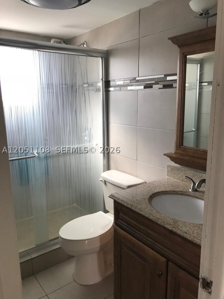EL SOL CONDO - Residential Lease