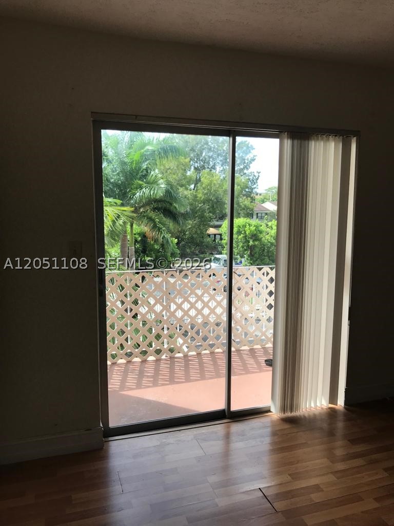 EL SOL CONDO - Residential Lease