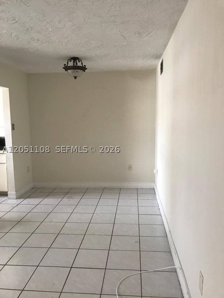 EL SOL CONDO - Residential Lease