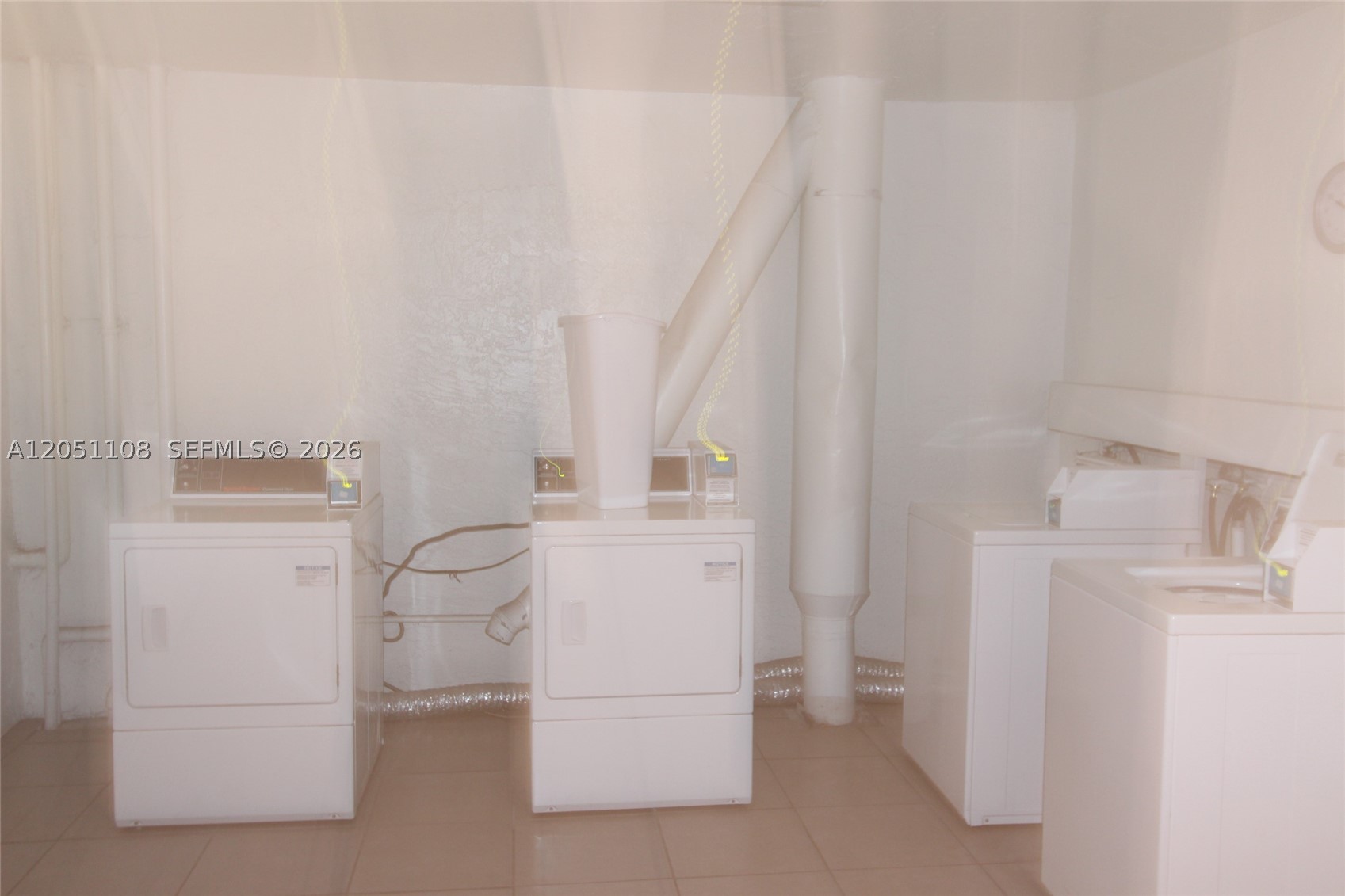 EL SOL CONDO - Residential Lease