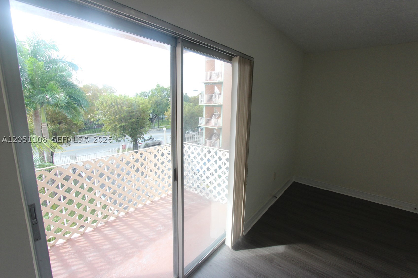 EL SOL CONDO - Residential Lease