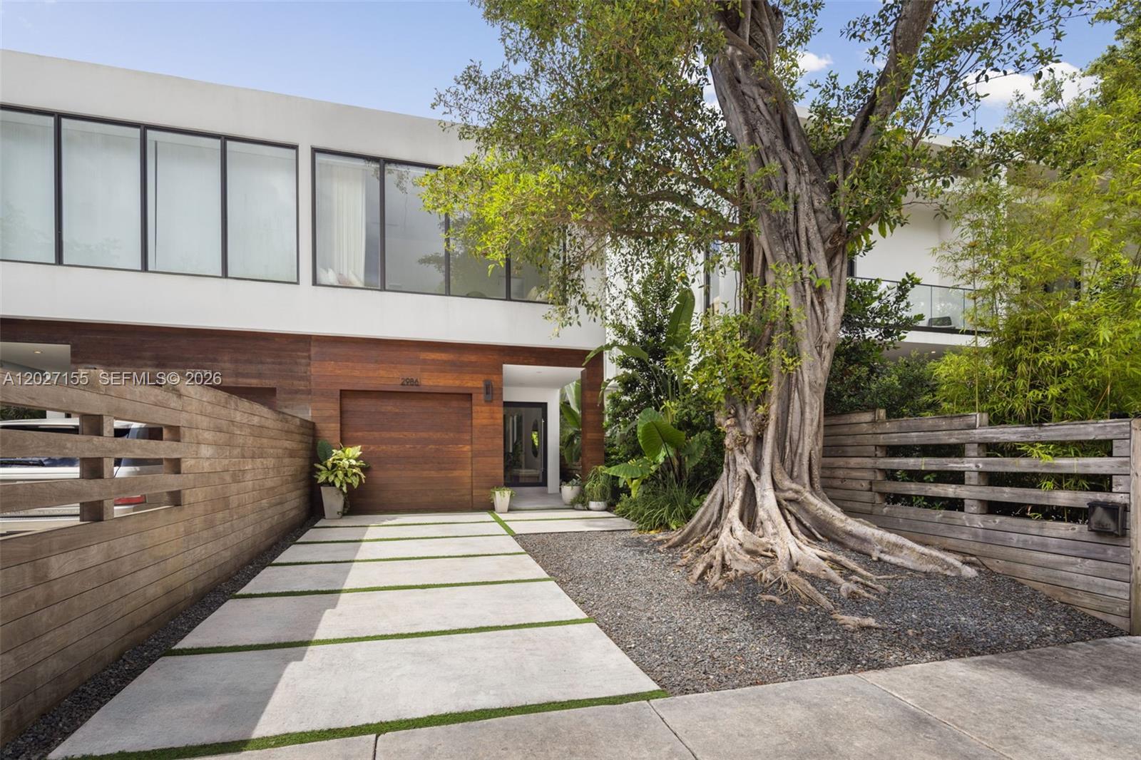 PALM TERRACE - Residential