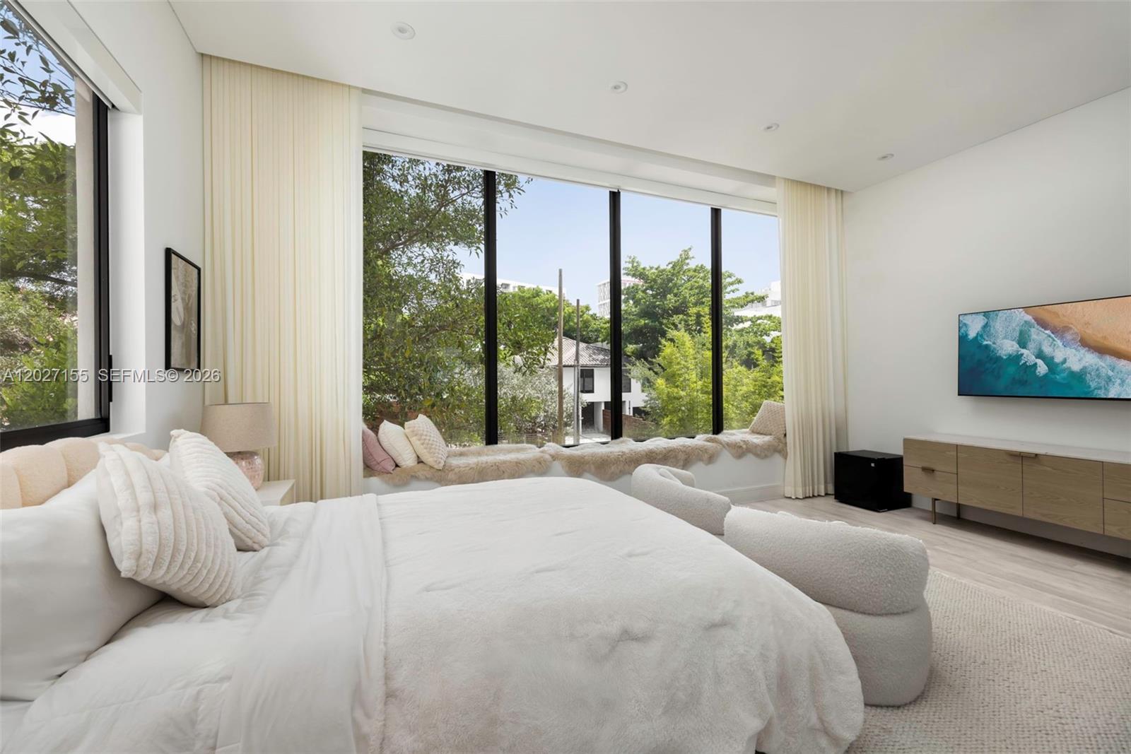 PALM TERRACE - Residential