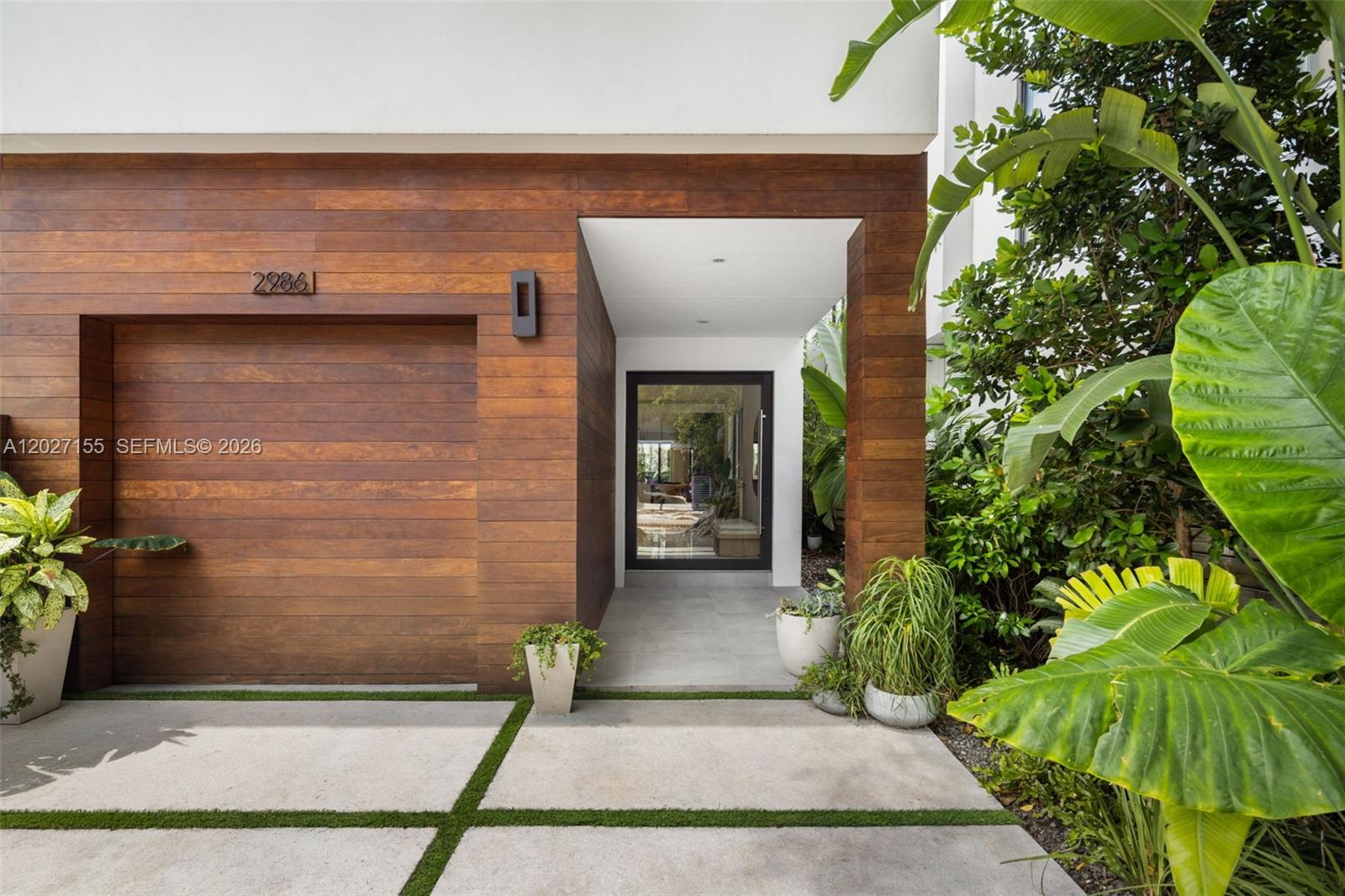 PALM TERRACE - Residential