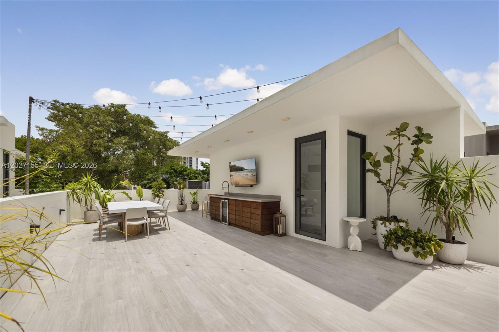 PALM TERRACE - Residential