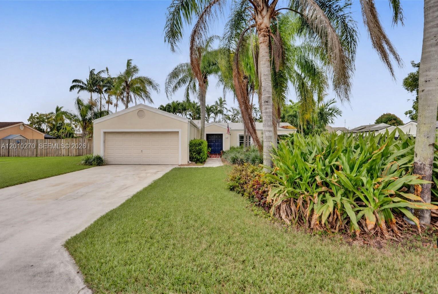 Spectacular 3-bedroom, 2-bathroom home situated on an oversized 12,500 sq ft lot. This well-maintained property features a formal dining area, den, and spacious family room, offering a functional and comfortable layout. The split-bedroom floor plan provides added privacy, and the primary bathroom was tastefully updated in 2016. The roof was replaced in 2018, and the home showcases beautiful terracotta tile throughout.
Enjoy a large backyard with a pool, perfect for entertaining. Ideally located in a great neighborhood close to shopping centers, supermarkets, restaurants, and with easy access to major highways.