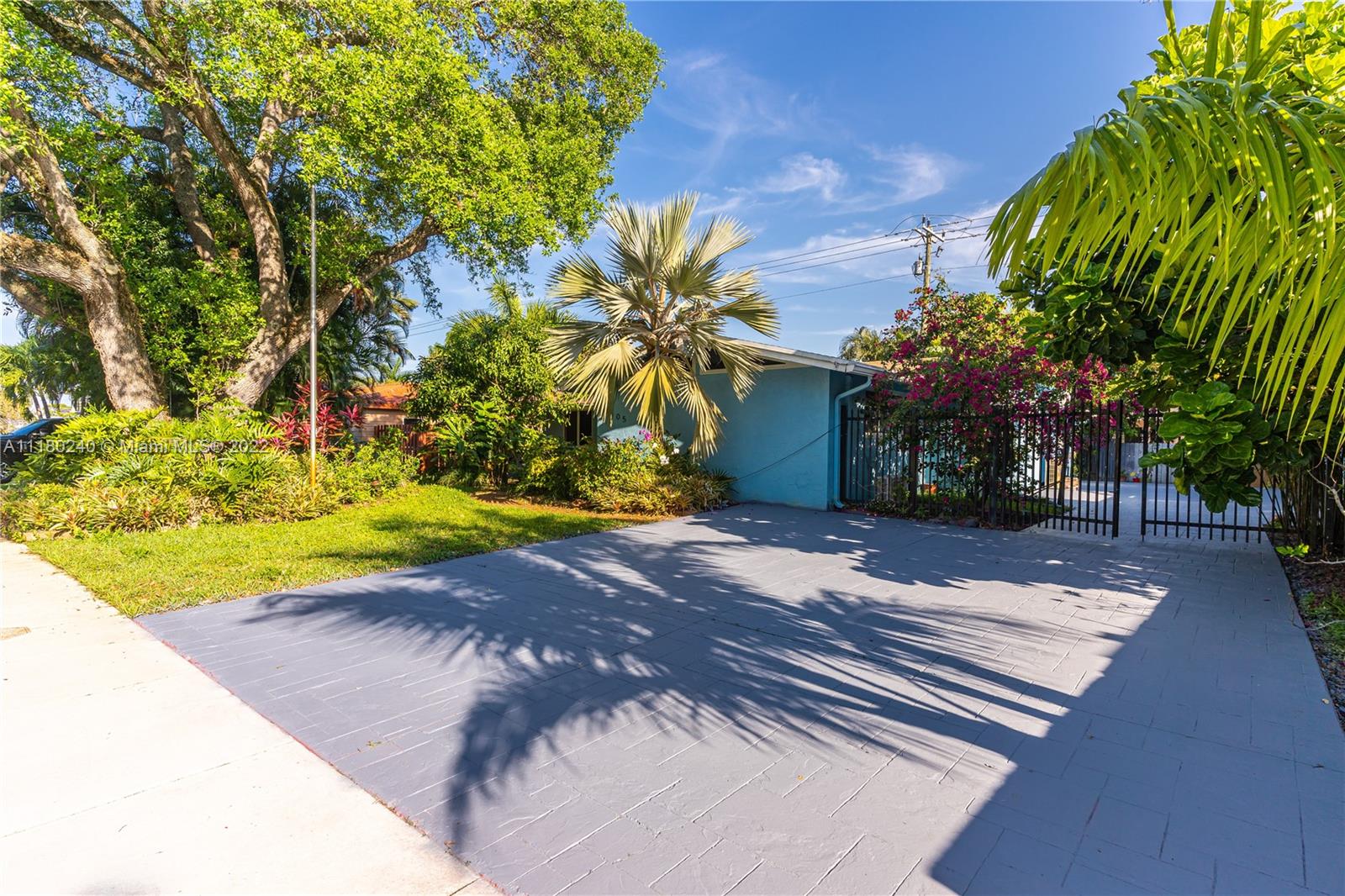 RIVERLAND VILLAGE SEC ONE - Residential Lease