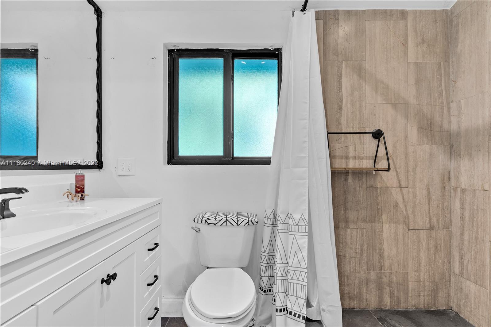RIVERLAND VILLAGE SEC ONE - Residential Lease